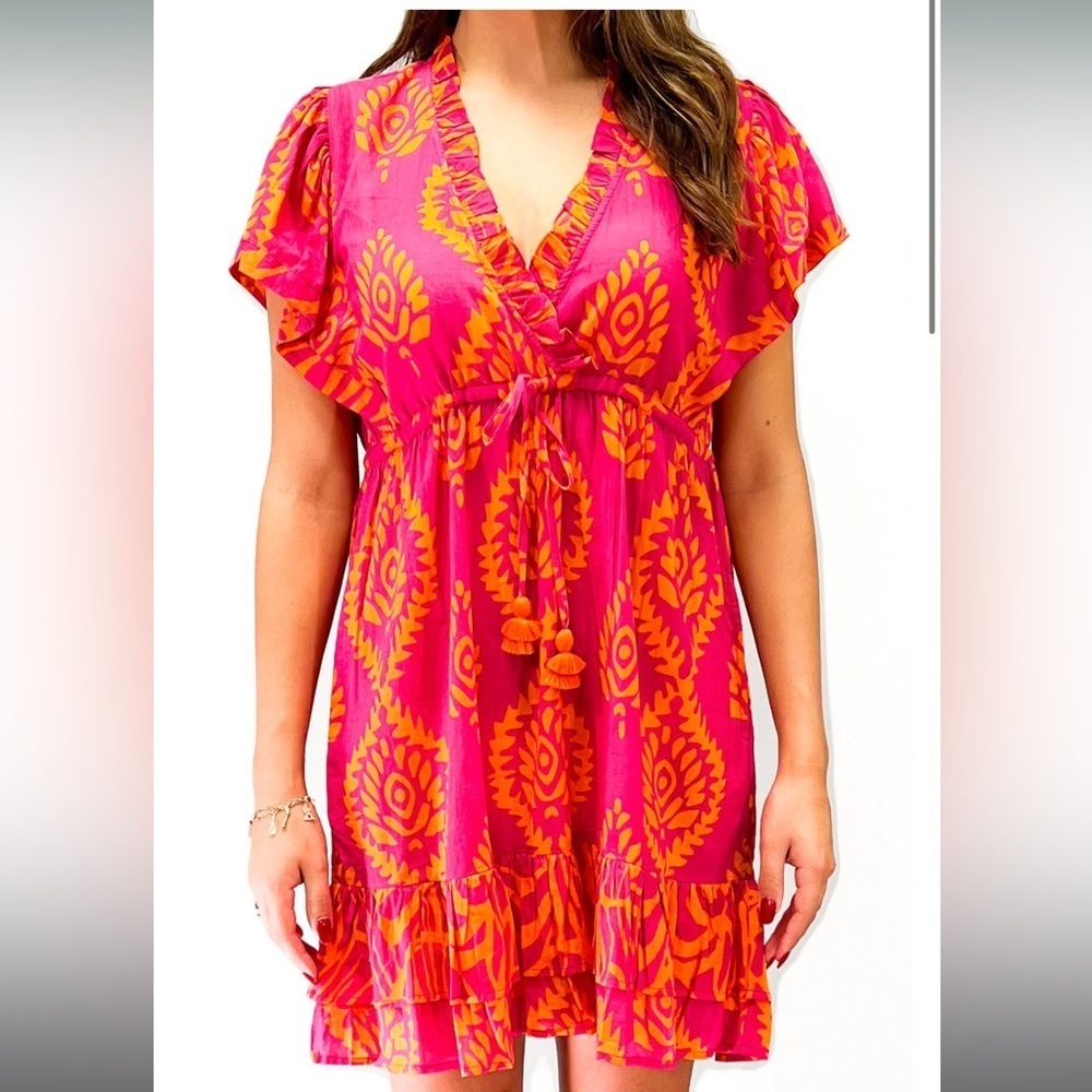 La Plage
Ruthie Ruffle Dress- Batik Leaf- Pink/Orange Small